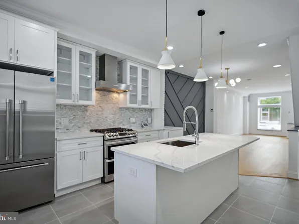 831 N Luzerne Ave, Baltimore, MD 21205