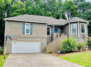 324 McDowell Cir, Boaz, AL 35957