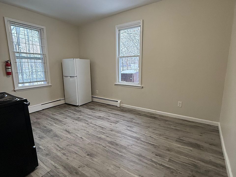 2nd image of 1442 Springfield Ave #1