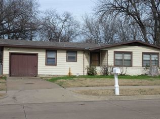 1825 Melissa St, Arlington, TX 76010