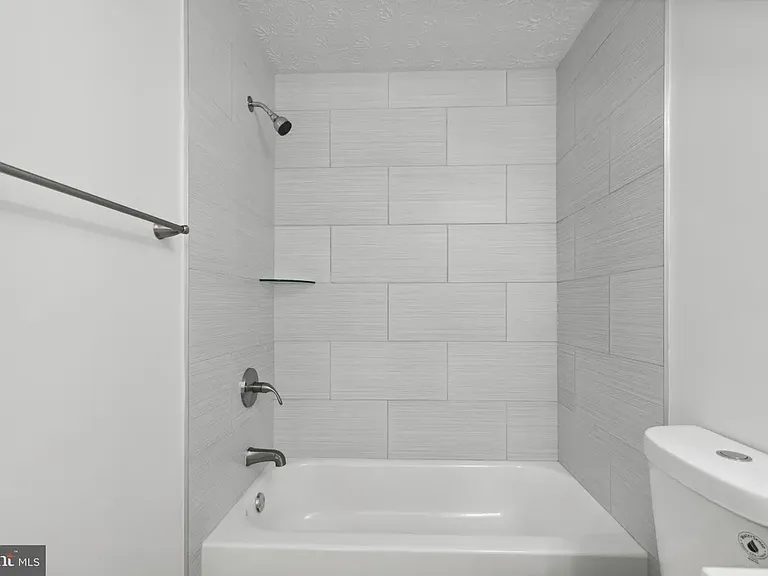19011 Partridge Wood Dr — Photo 12