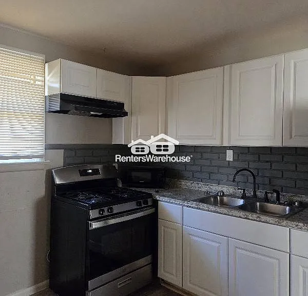 104 Fenwick Dr — Photo 16