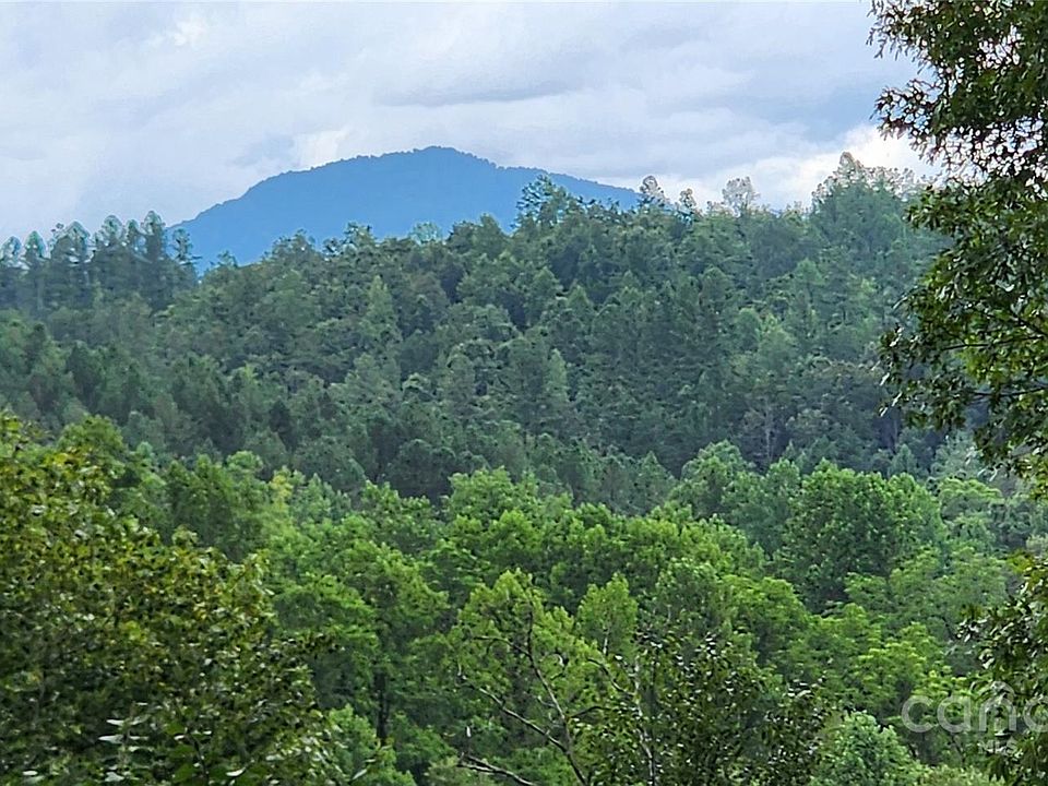 1st image of 3 Cross Creek Trl