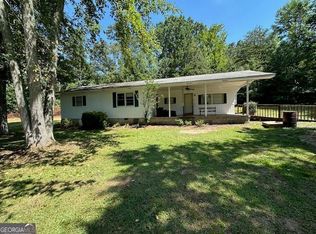 7 Jottings Dr, Toccoa, GA 30577