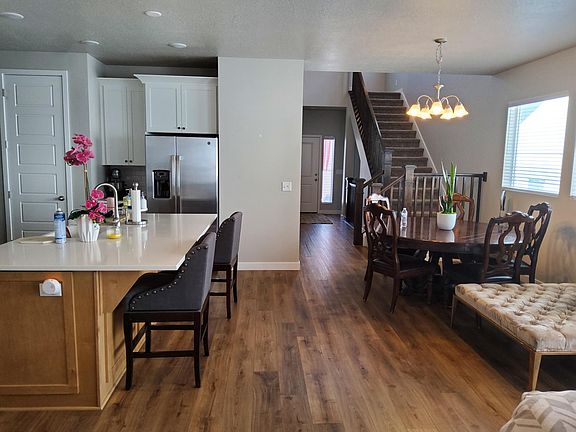 5th image of 10028 N Marigold Ln