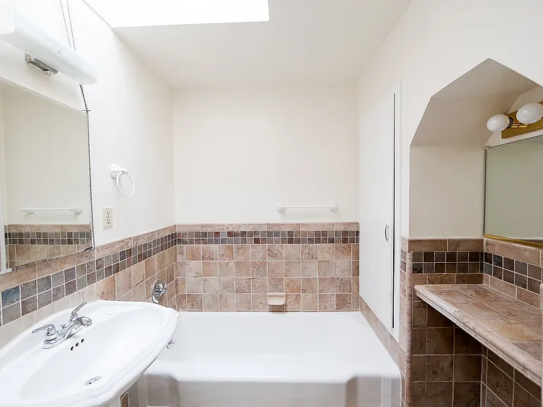 44 Ashton Ave — Photo 14