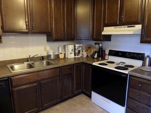 4th image of 5115 Woodway Ct