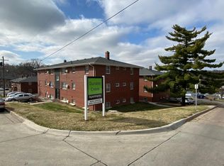 1302 N 49th St APT 12, Omaha, NE 68132