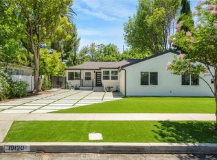 19120 Bessemer St, Tarzana, CA 91335