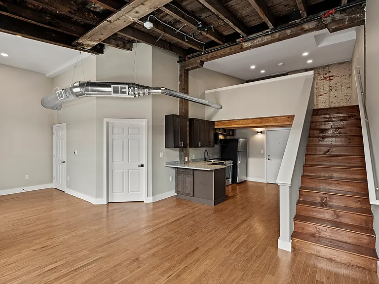 Prince Street Lofts — Photo 10