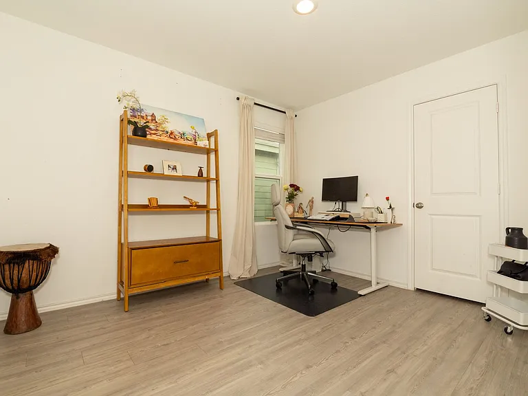7222 Silos Rdg — Photo 11
