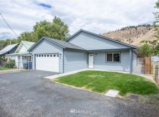 112 W Pleasant Ave, Cashmere, WA 98815