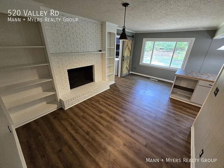520 Valley Rd — Photo 10