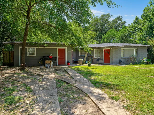 1415 20 1/2 St, Huntsville, TX 77340