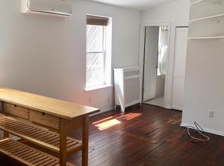 1721 Spruce St APT 3R, Philadelphia, PA 19103