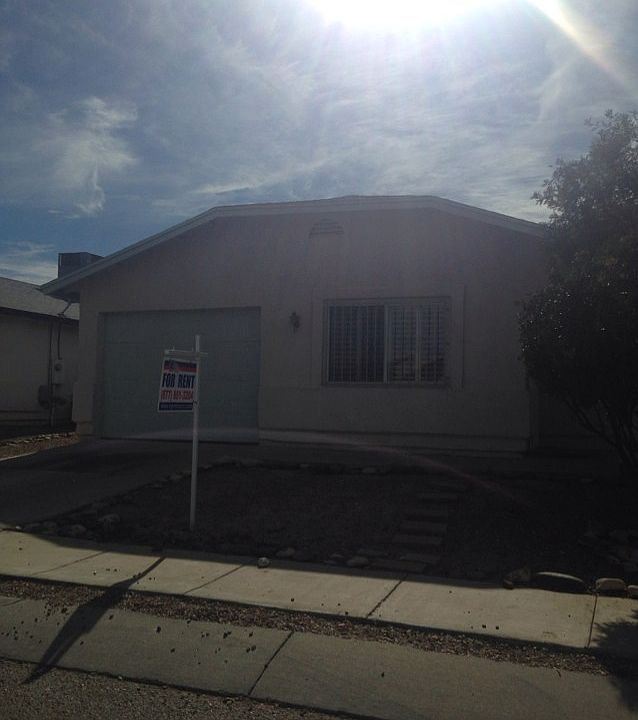 1st image of 5256 S Linnett Ave