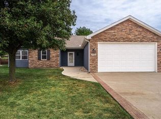 3025 N 157th St, Basehor, KS 66007