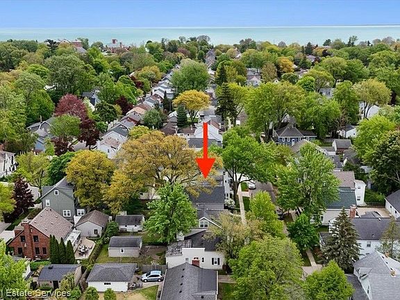 3rd image of 124 Muir Rd