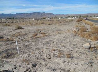 17 Desert Wells Cir, Silver Springs, NV 89429