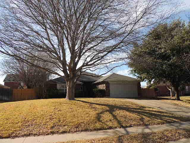 1st image of 688 Pryor Ct N