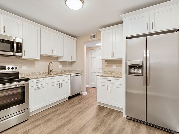3rd image of 640 Murray Ln Unit 408