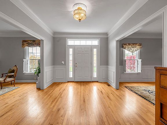 3rd image of 2685 Ashbrooke Dr
