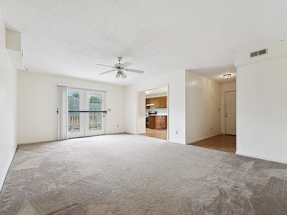 5th image of 1531 Londonderry Pl