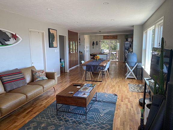 2nd image of 360 Tabor Dr