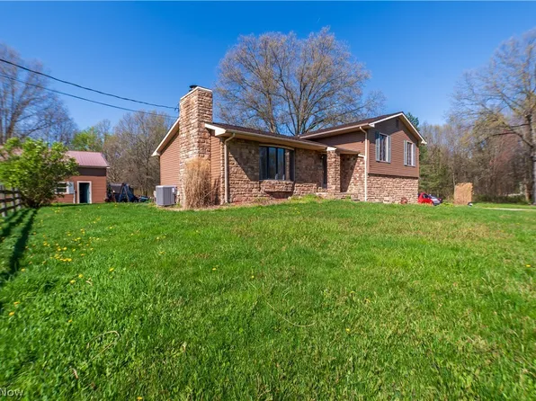 9748 Mount Eaton Rd, Marshallville, OH 44645