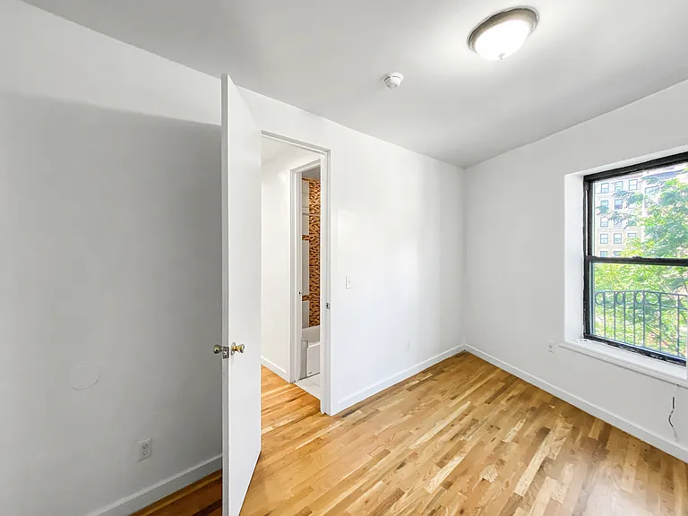 117 W 113th St #3F — Photo 9