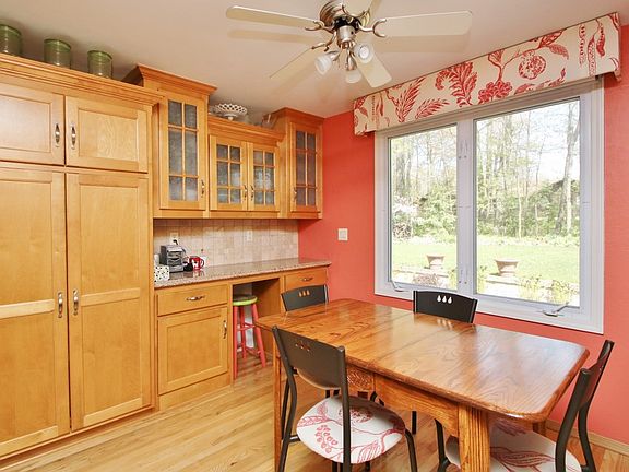 4th image of 2536 Cherrywood Ln