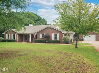 215 Lenox Cir, Griffin, GA 30224