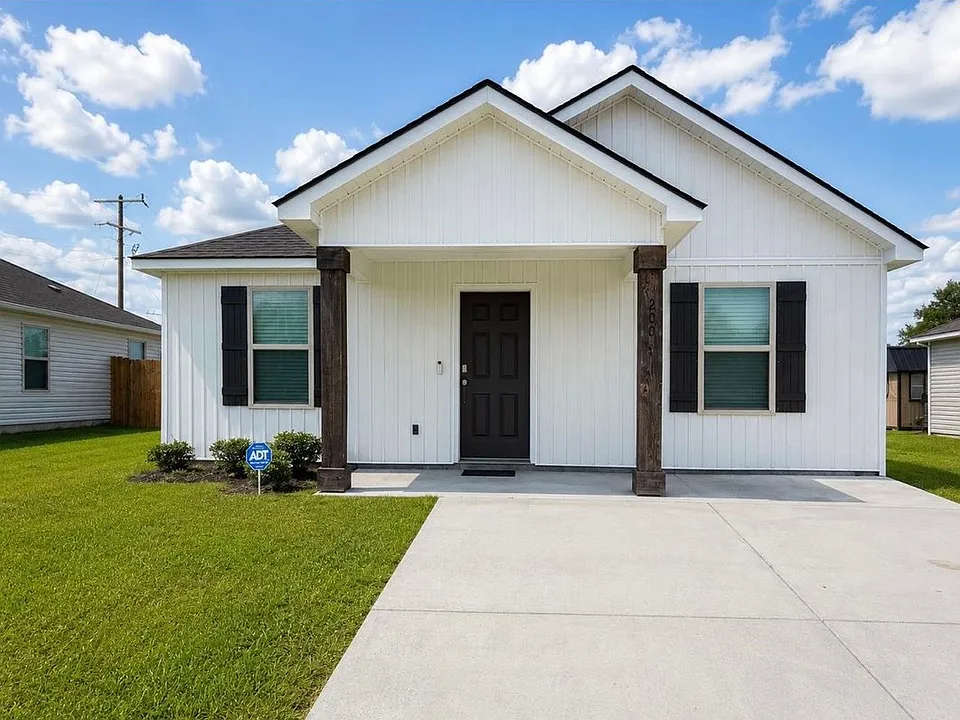 200 Benjamin Dr