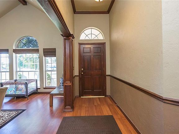 4th image of 4510 Sandy Oak Ln