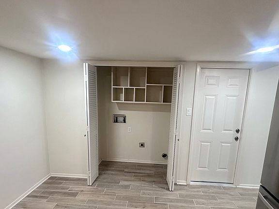 3rd image of 201 S Mockingbird Ln APT B
