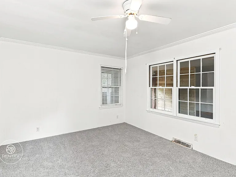 3700 Driftwood Dr #3702 — Photo 11