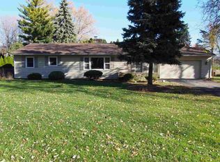 1228 Pinehurst Dr, Fort Wayne, IN 46815