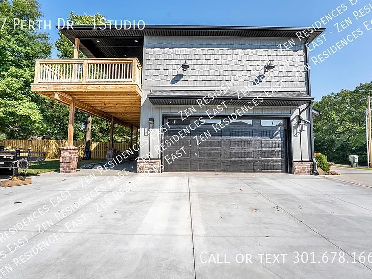 97 Perth Dr #1 — Photo 3
