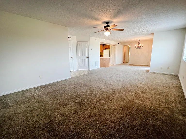 Walton Ridge Apartments — Photo 20