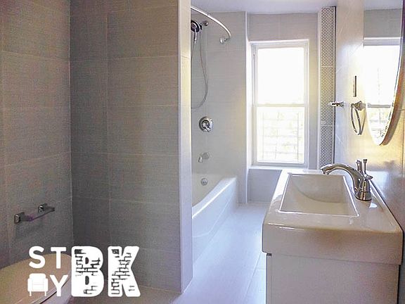 5th image of 311 Van Buren St #4D