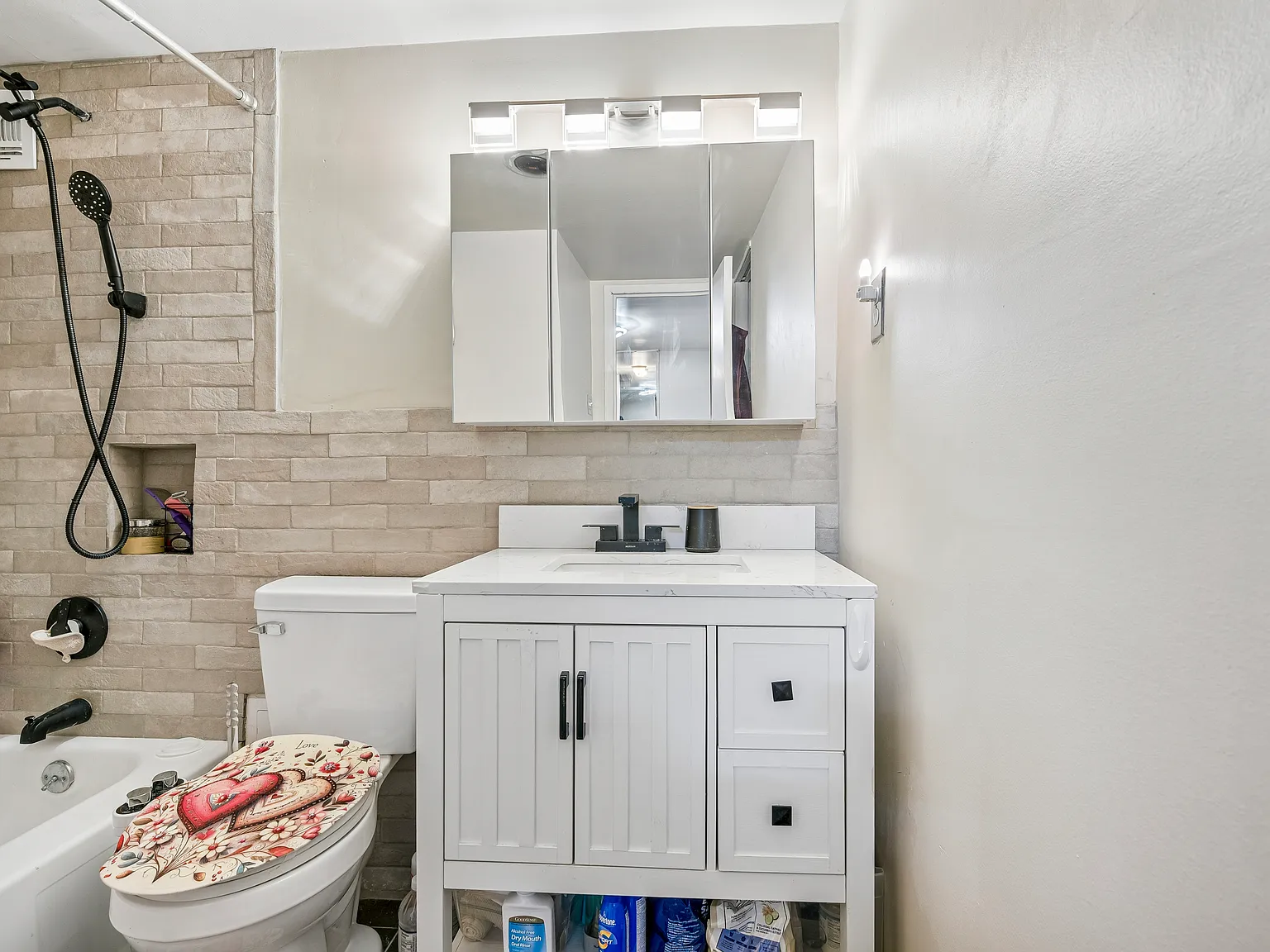 2 bed, 815 sqft, $1,800 — Photo 4