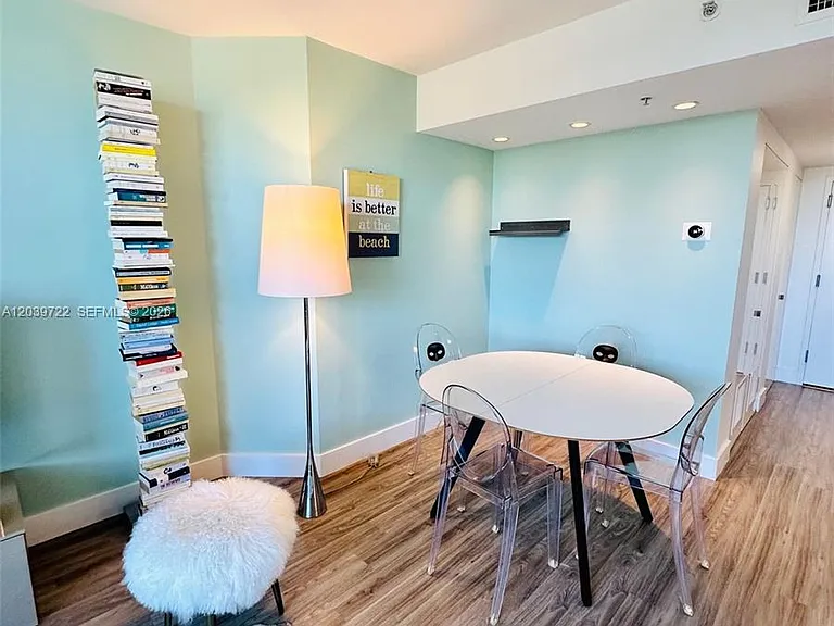 650 West Ave #403 — Photo 6