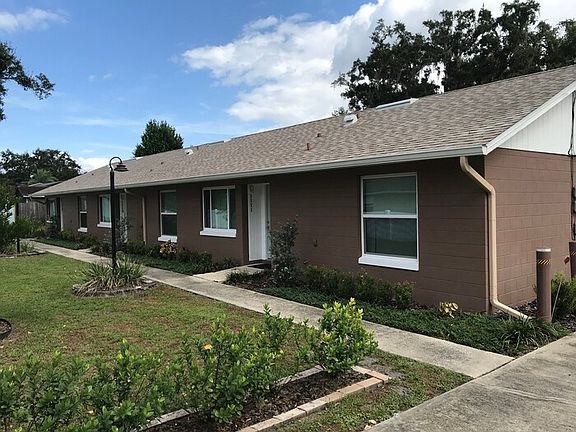 2nd image of 1113 Royal Palm Ave