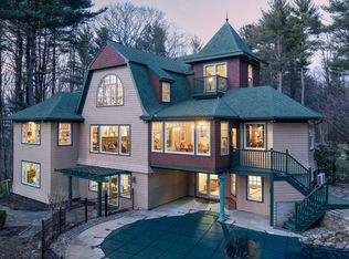 8 Spruce Point Rd, Kittery, ME 03904