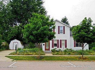 513 N 6th St, Grand Haven, MI 49417