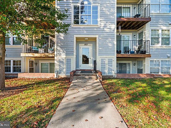 5th image of 103 Water Fountain Way Unit 102