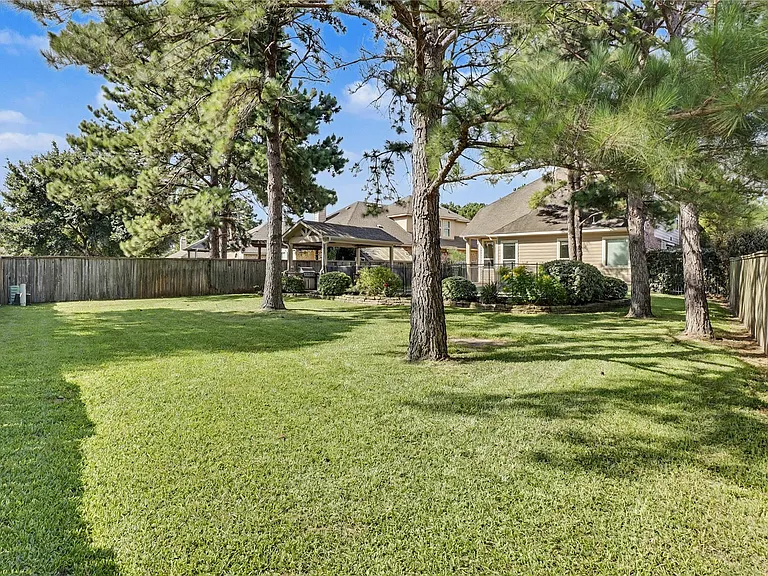 99 Sagamore Ridge Pl — Photo 11