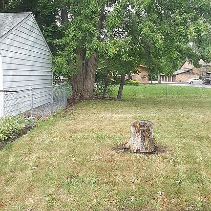 2nd image of 3305 W 231st St