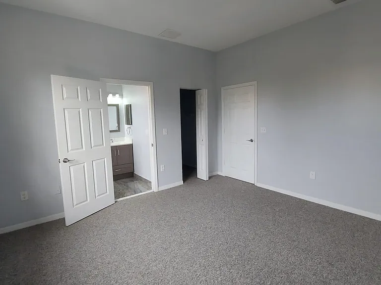 2314 Johnson St #12 — Photo 13