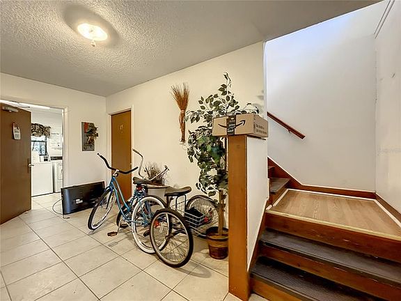 3rd image of 13 Louisiana Ave #15